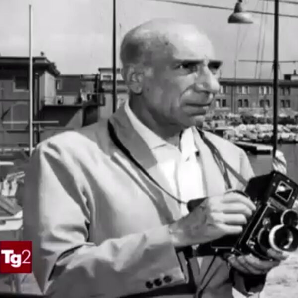 La storia di Napoli svelata dalle fotografie di Riccardo Carbone